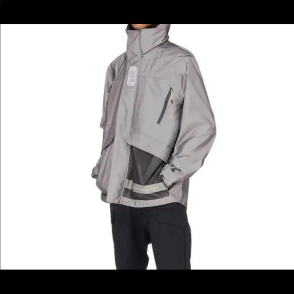 SOLD ❌ on Mercari PUMA x HELLY HANSEN Tech STORMCELL Jacket 598277-01 L $450 - Picture 2 of 14